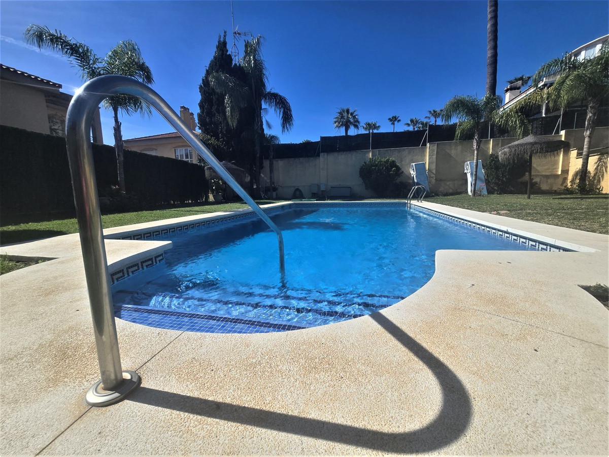 Huis te koop in Playamar | 4 slaapkamers H5052358