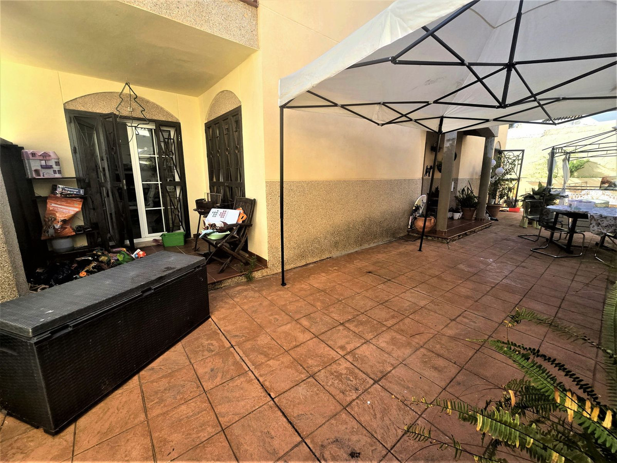 Huis te koop in Playamar | 4 slaapkamers H5052358