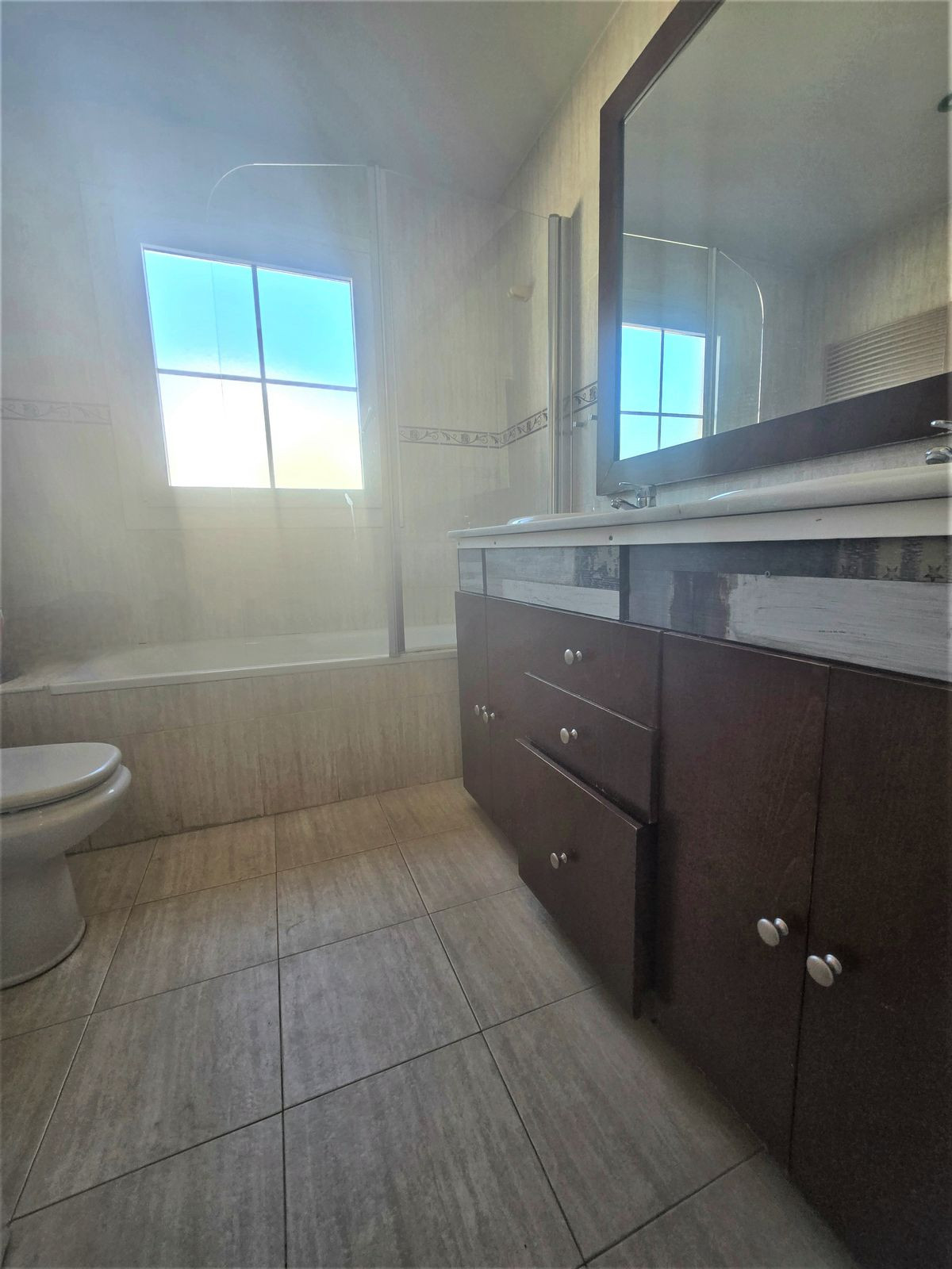 Huis te koop in Playamar | 4 slaapkamers H5052358