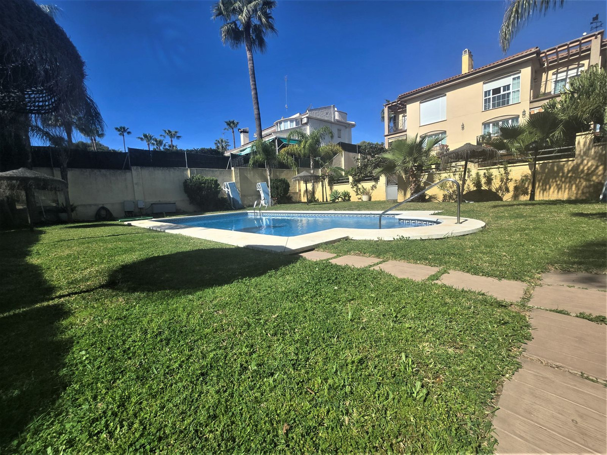 Huis te koop in Playamar | 4 slaapkamers H5052358