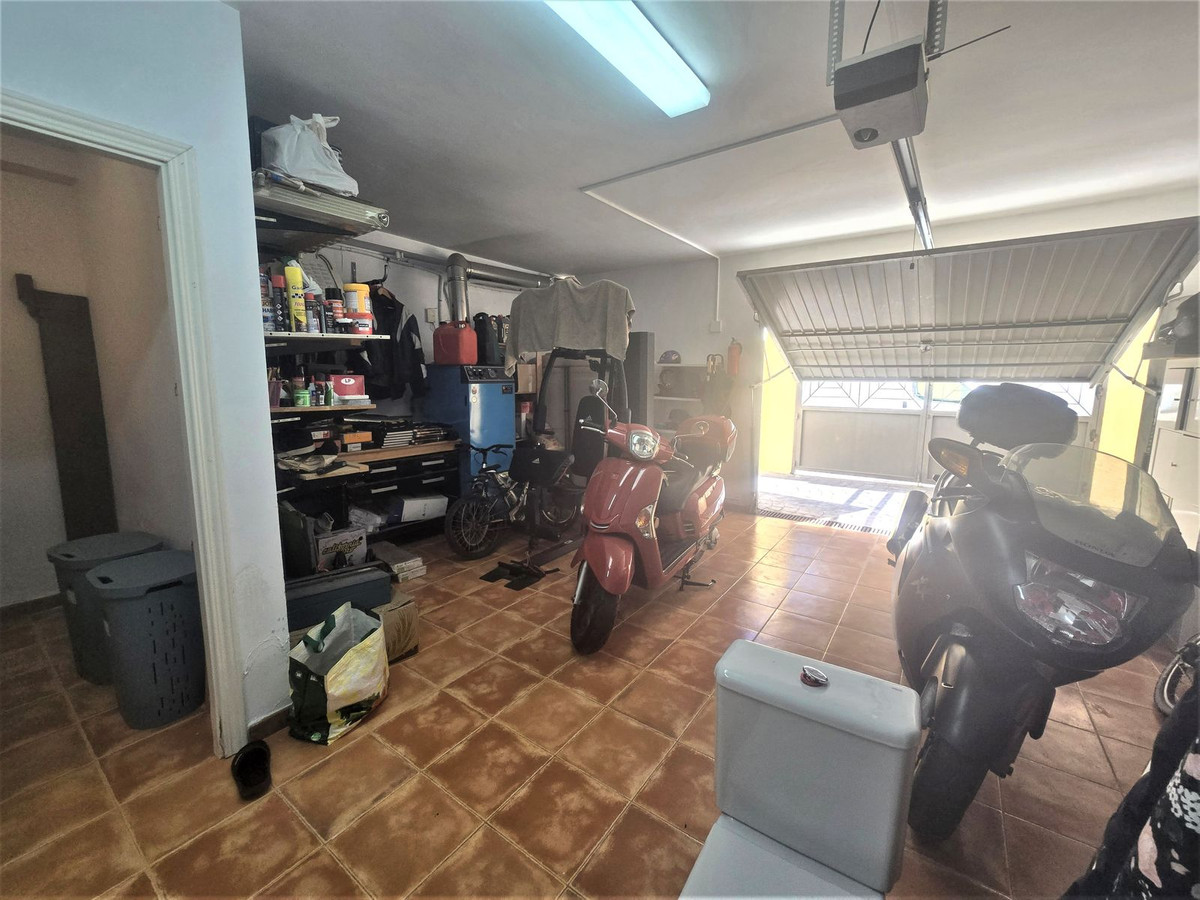 Huis te koop in Playamar | 4 slaapkamers H5052358