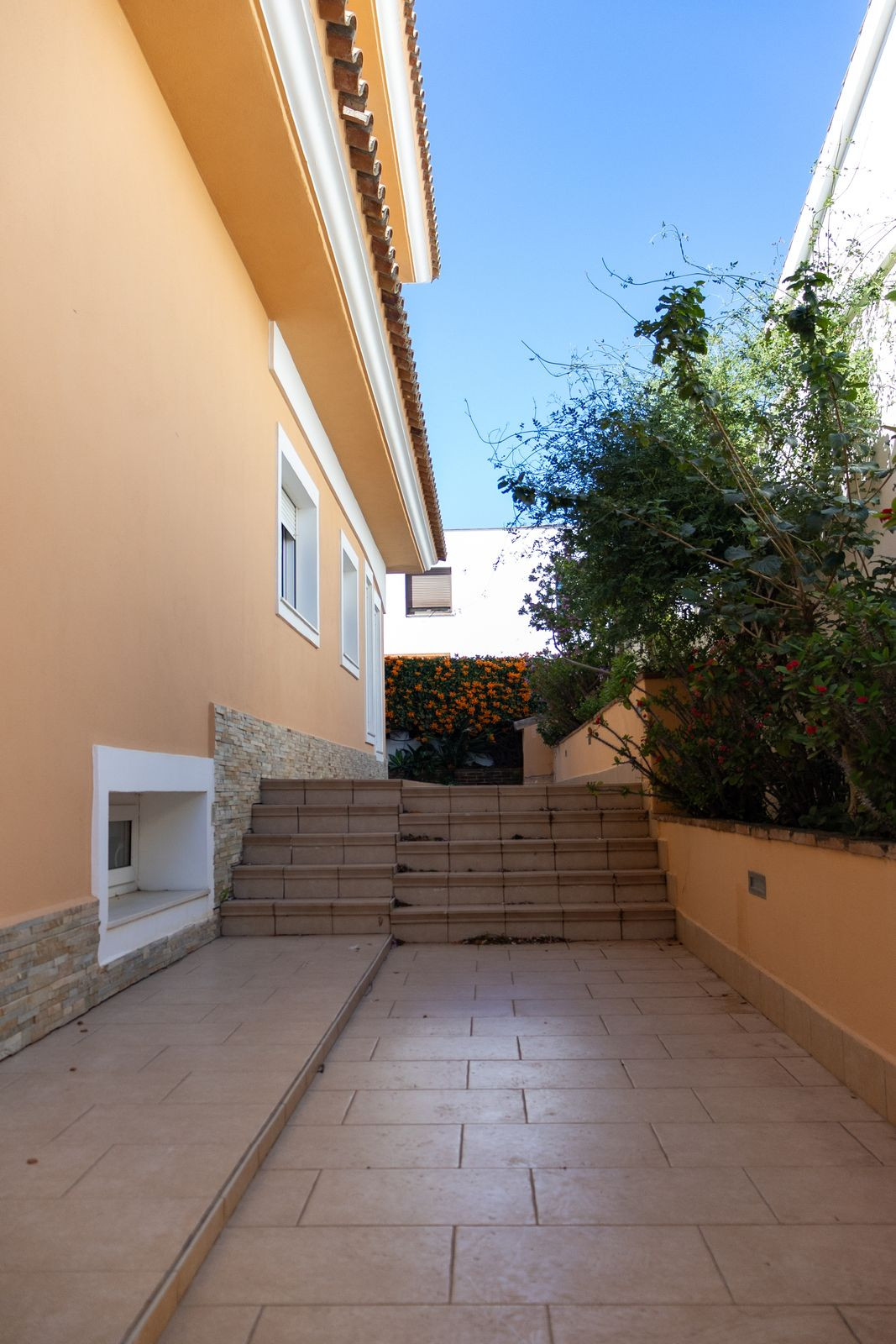 Property main view 68