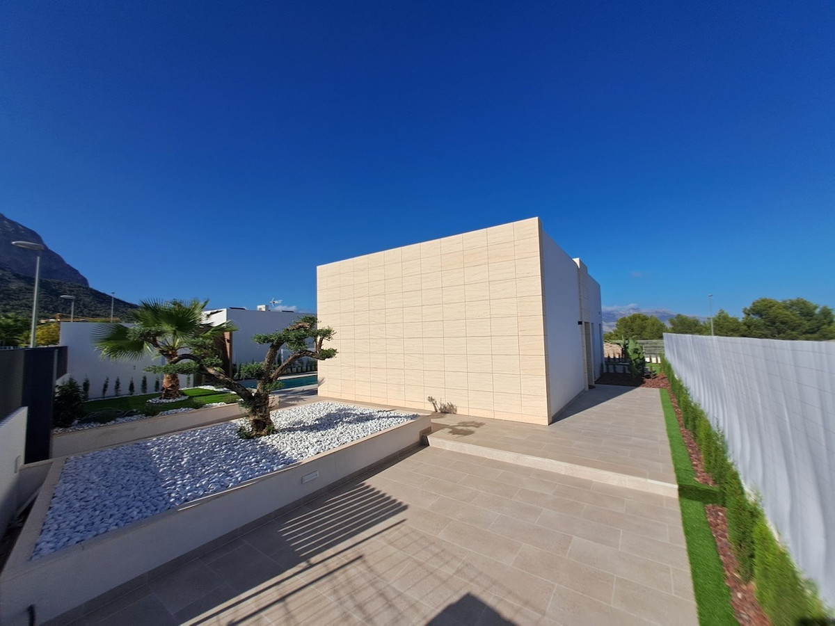 Property main view 36