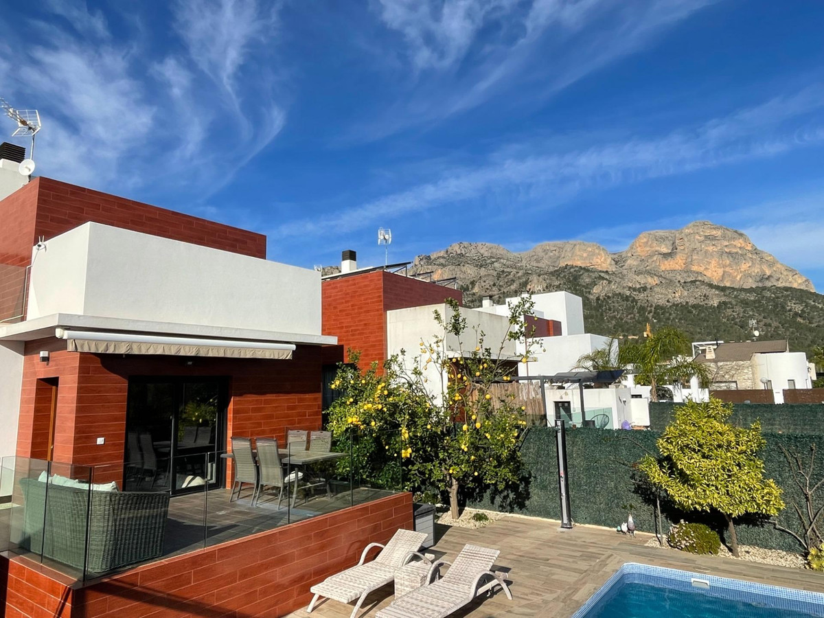 Bungalow te koop in Polop | 3 slaapkamers H5316508