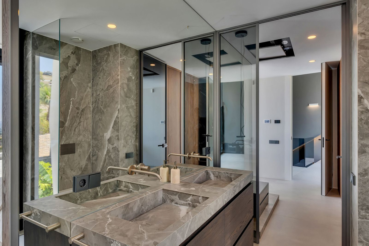 Property main view 30