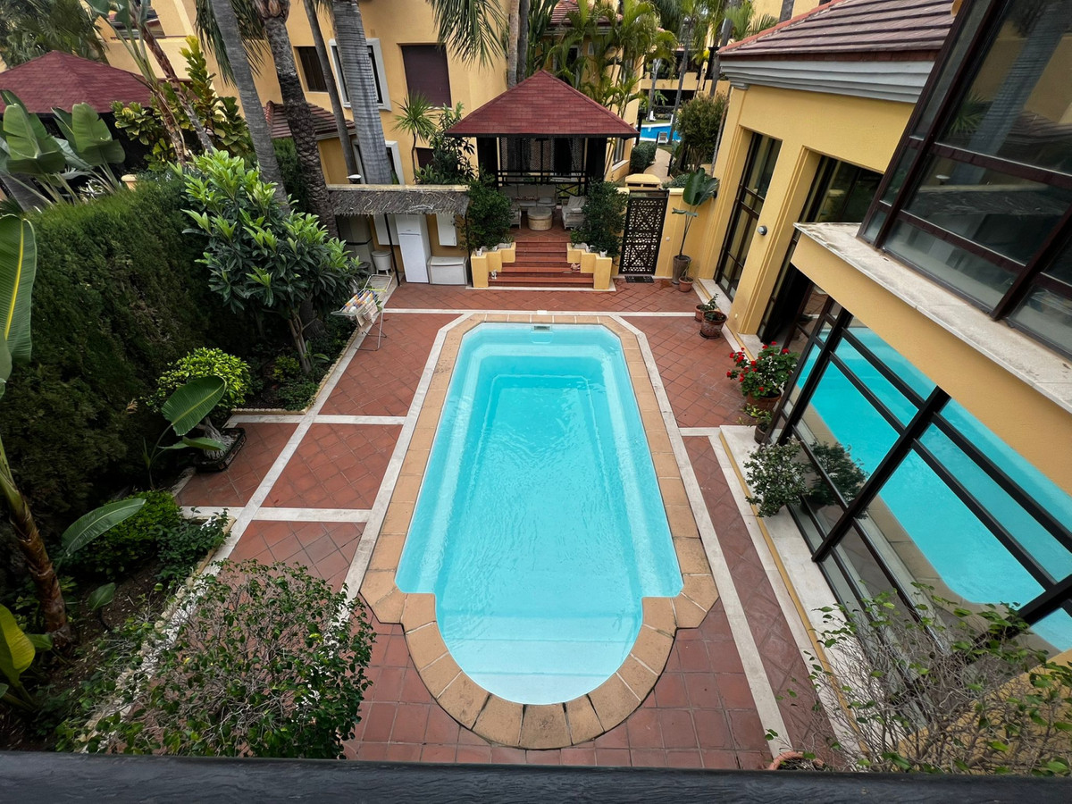 Semi-Vrijstaande Villa in Puerto Banús-25