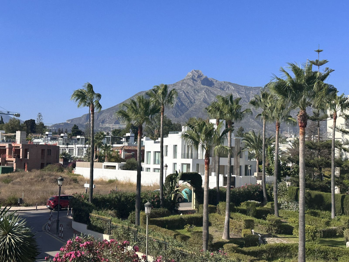 Property main view 45