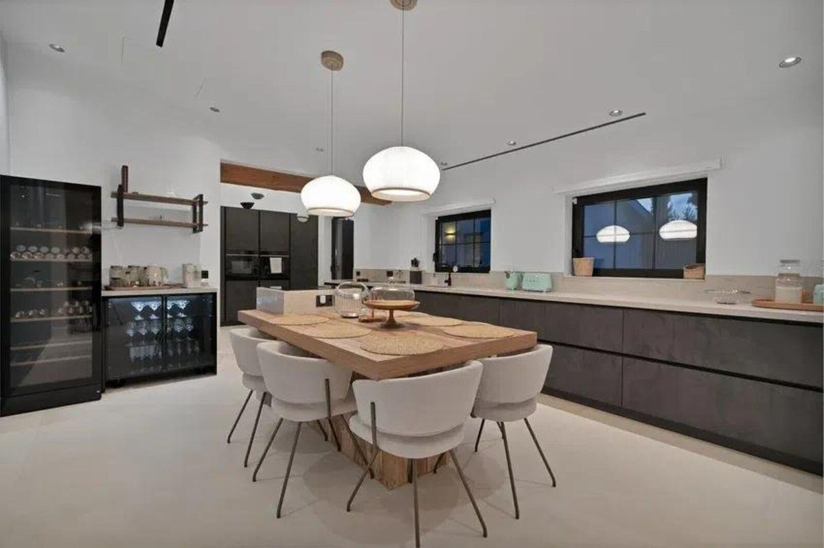 Huis te koop in Puerto Banús | 5 slaapkamers H5061577