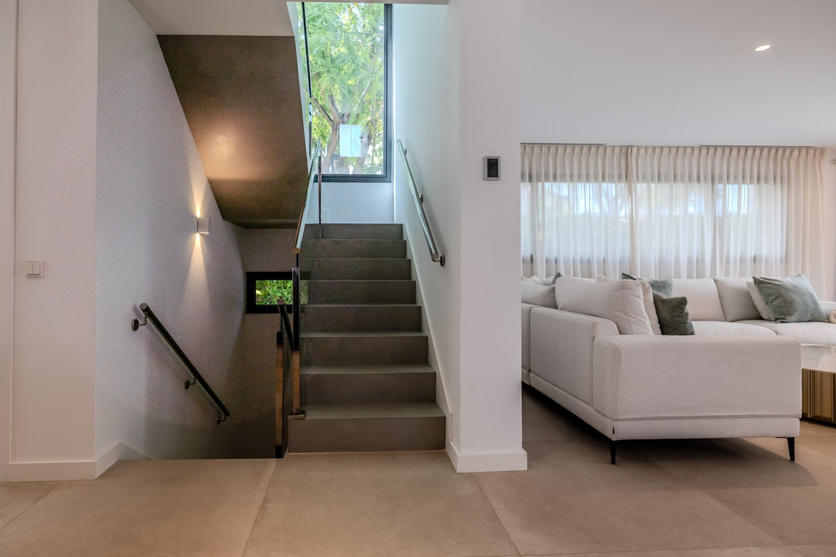 Huis te koop in Puerto Banús | 4 slaapkamers H5073235