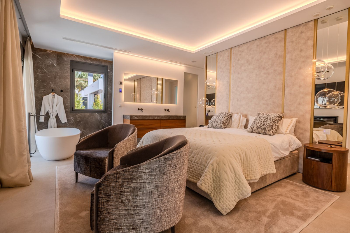 Huis te koop in Puerto Banús | 4 slaapkamers H5073235