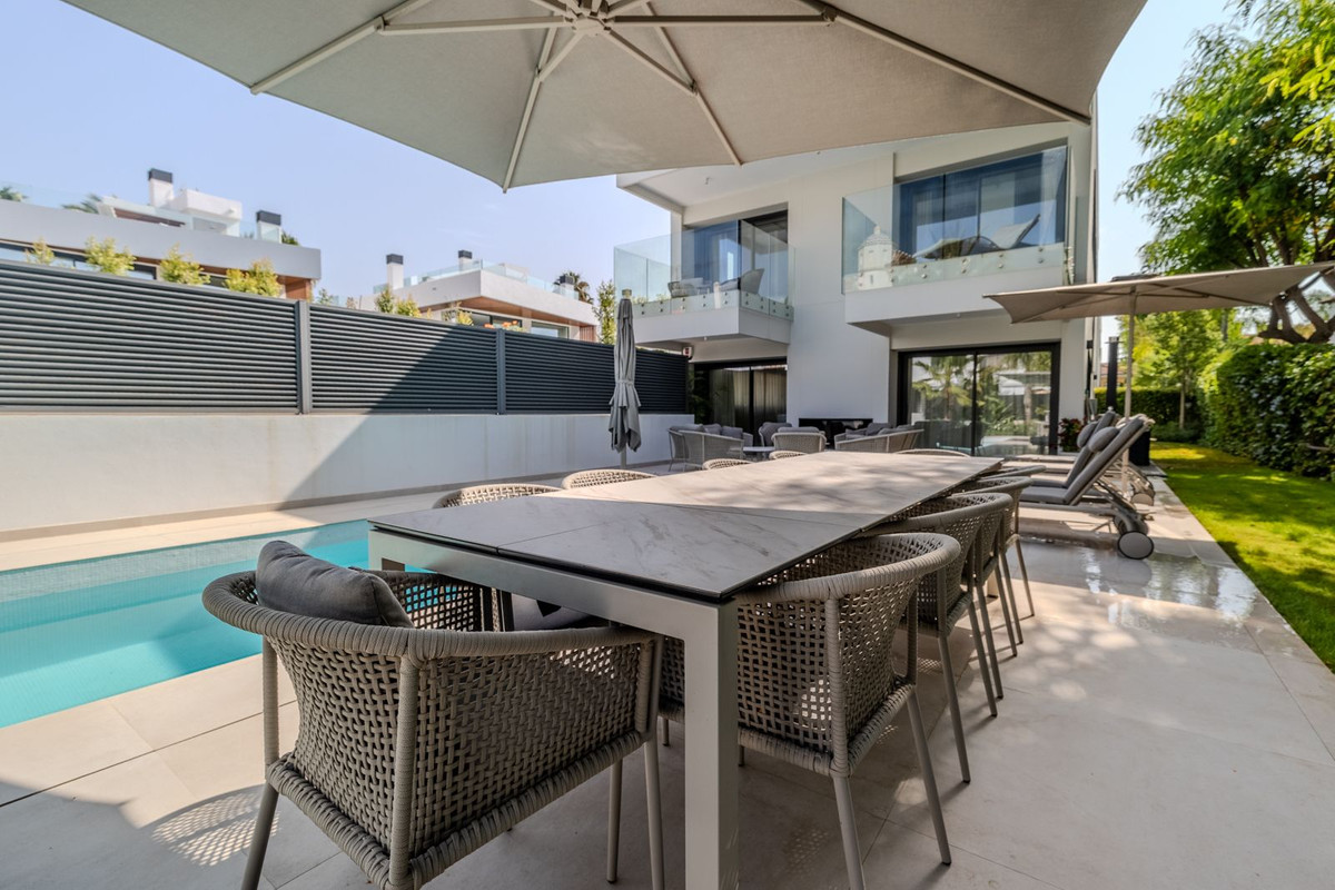 Huis te koop in Puerto Banús | 4 slaapkamers H5073235