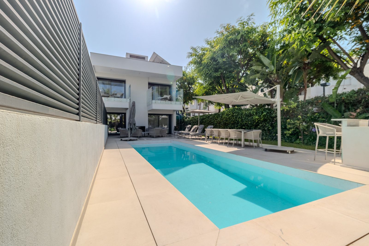 Huis te koop in Puerto Banús | 4 slaapkamers H5073235
