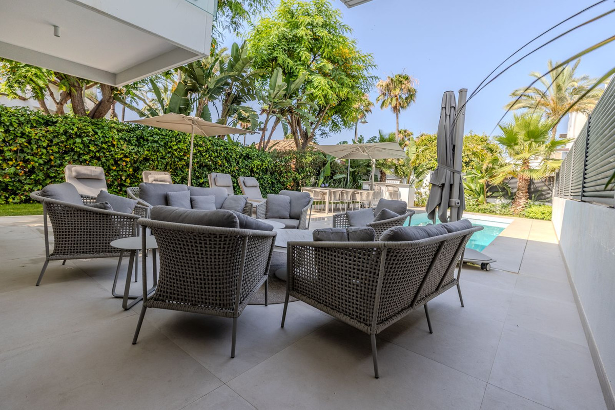 Huis te koop in Puerto Banús | 4 slaapkamers H5073235