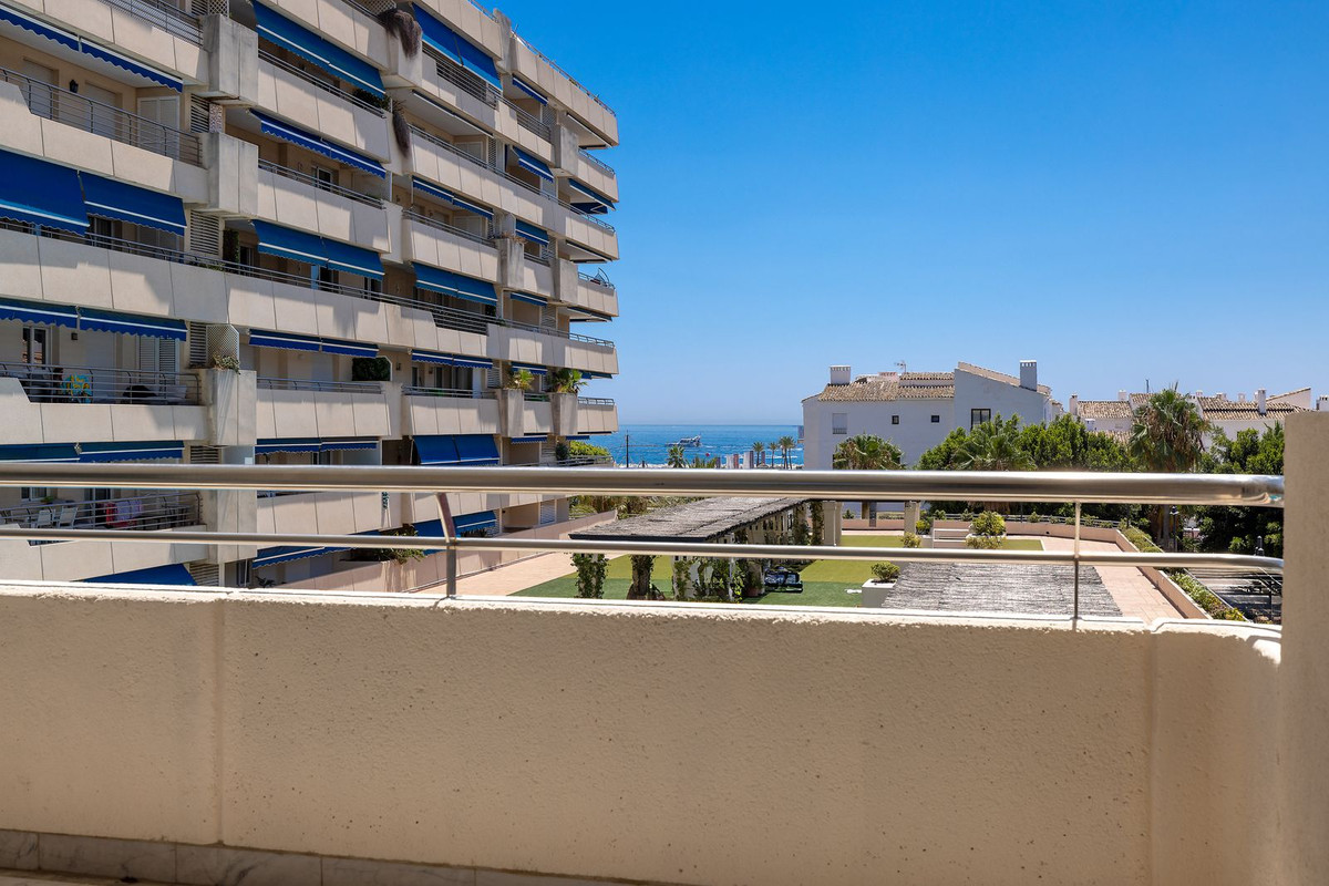 Appartement te koop in Puerto Banús | 3 slaapkamers H5137771