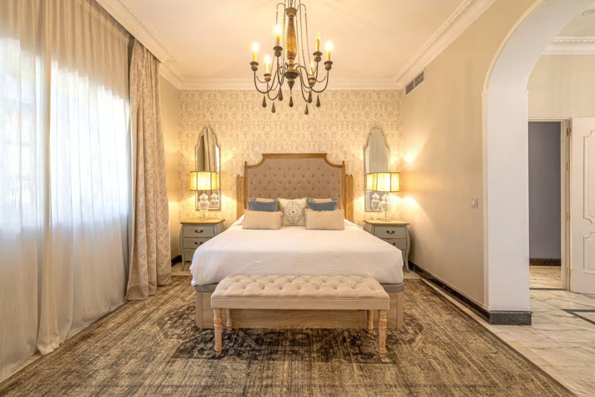 Huis te koop in Puerto Banús | 10 slaapkamers H5309944