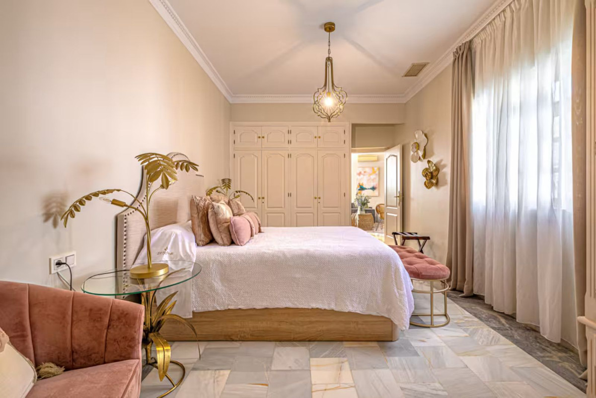 Huis te koop in Puerto Banús | 10 slaapkamers H5309944