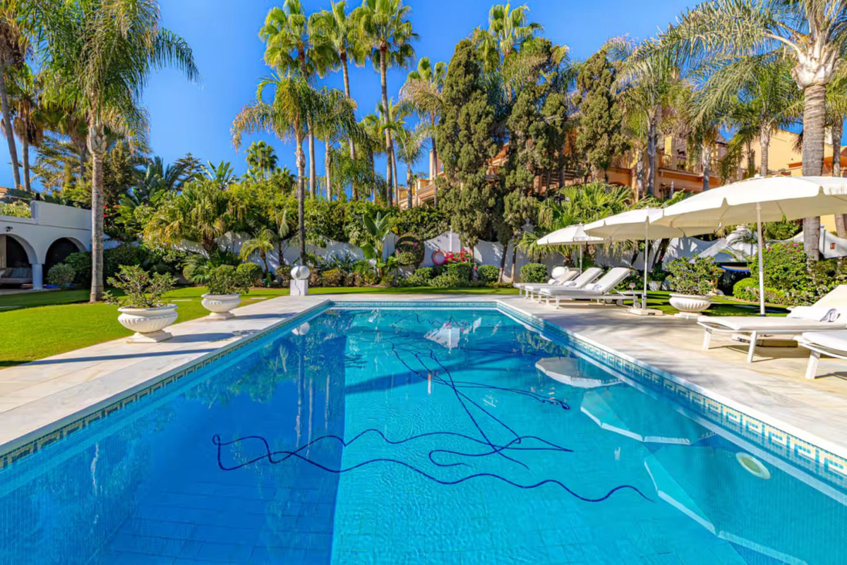 Huis te koop in Puerto Banús | 10 slaapkamers H5309944