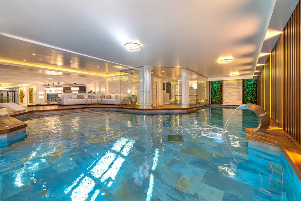 Huis te koop in Puerto Banús | 10 slaapkamers H5309944