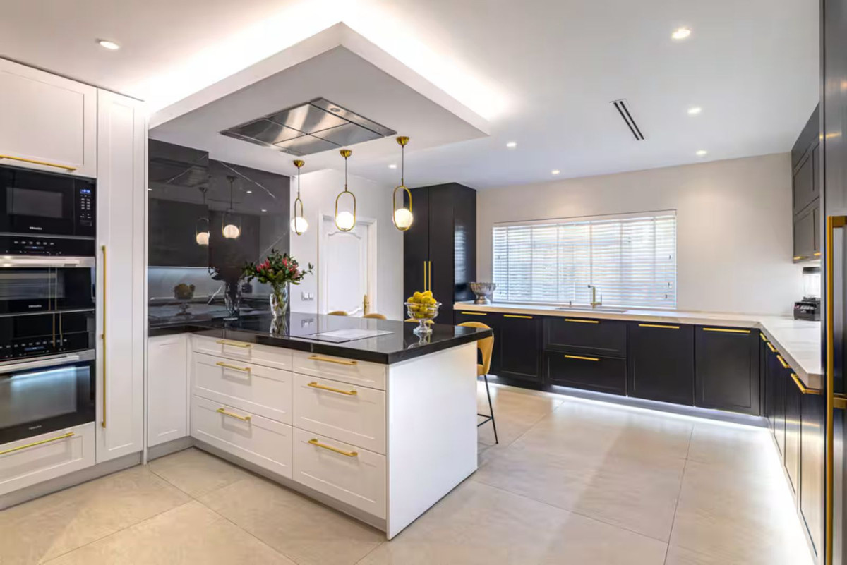 Huis te koop in Puerto Banús | 10 slaapkamers H5309944