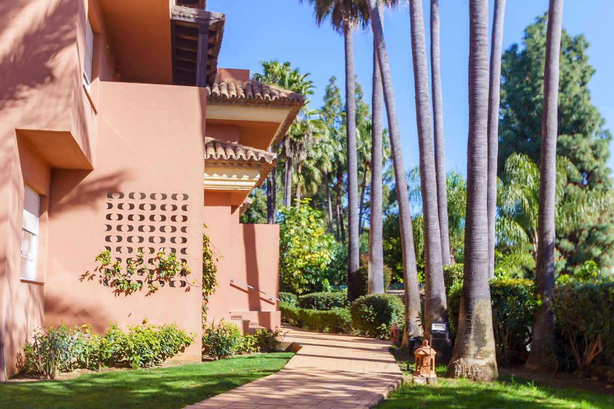 Appartement te koop in Puerto Banús | 2 slaapkamers H5329996