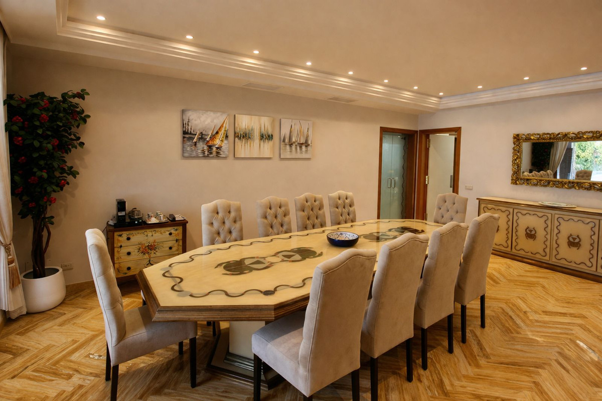 Huis te koop in Puerto Banús | 7 slaapkamers H5347981