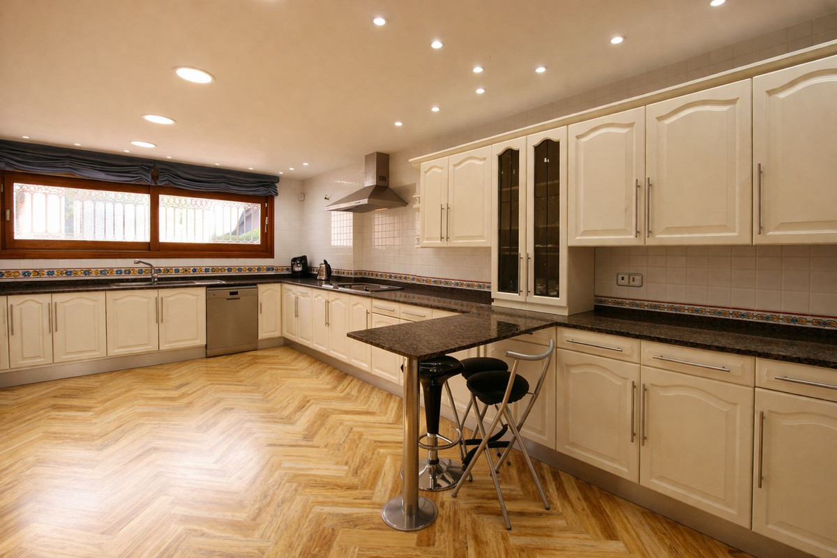 Huis te koop in Puerto Banús | 7 slaapkamers H5347981