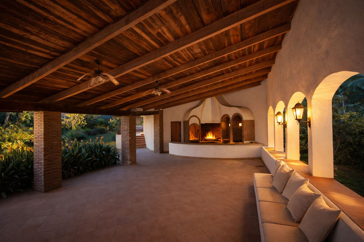 Huis te koop in Puerto Banús | 7 slaapkamers H5347981