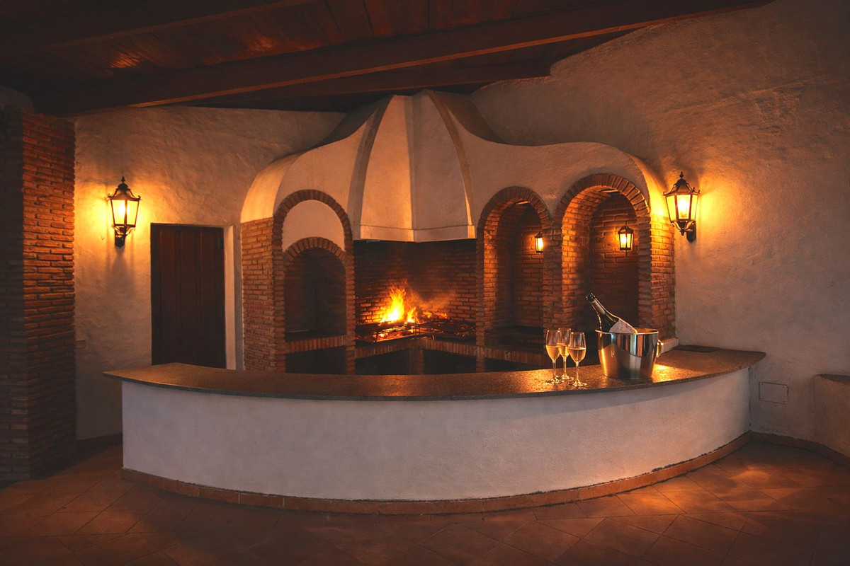 Huis te koop in Puerto Banús | 7 slaapkamers H5347981