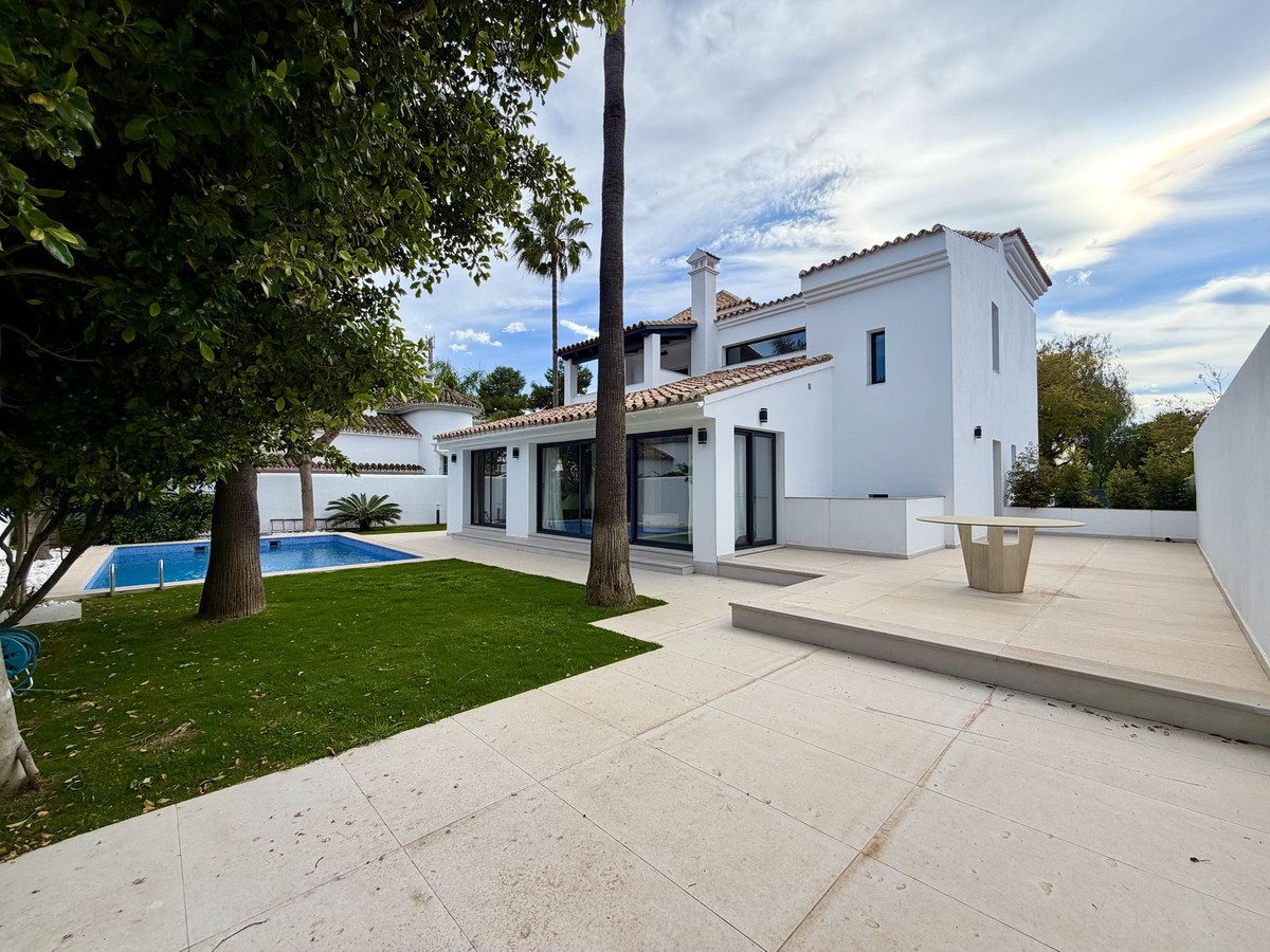 Huis te koop in Puerto Banús | 5 slaapkamers H5365042