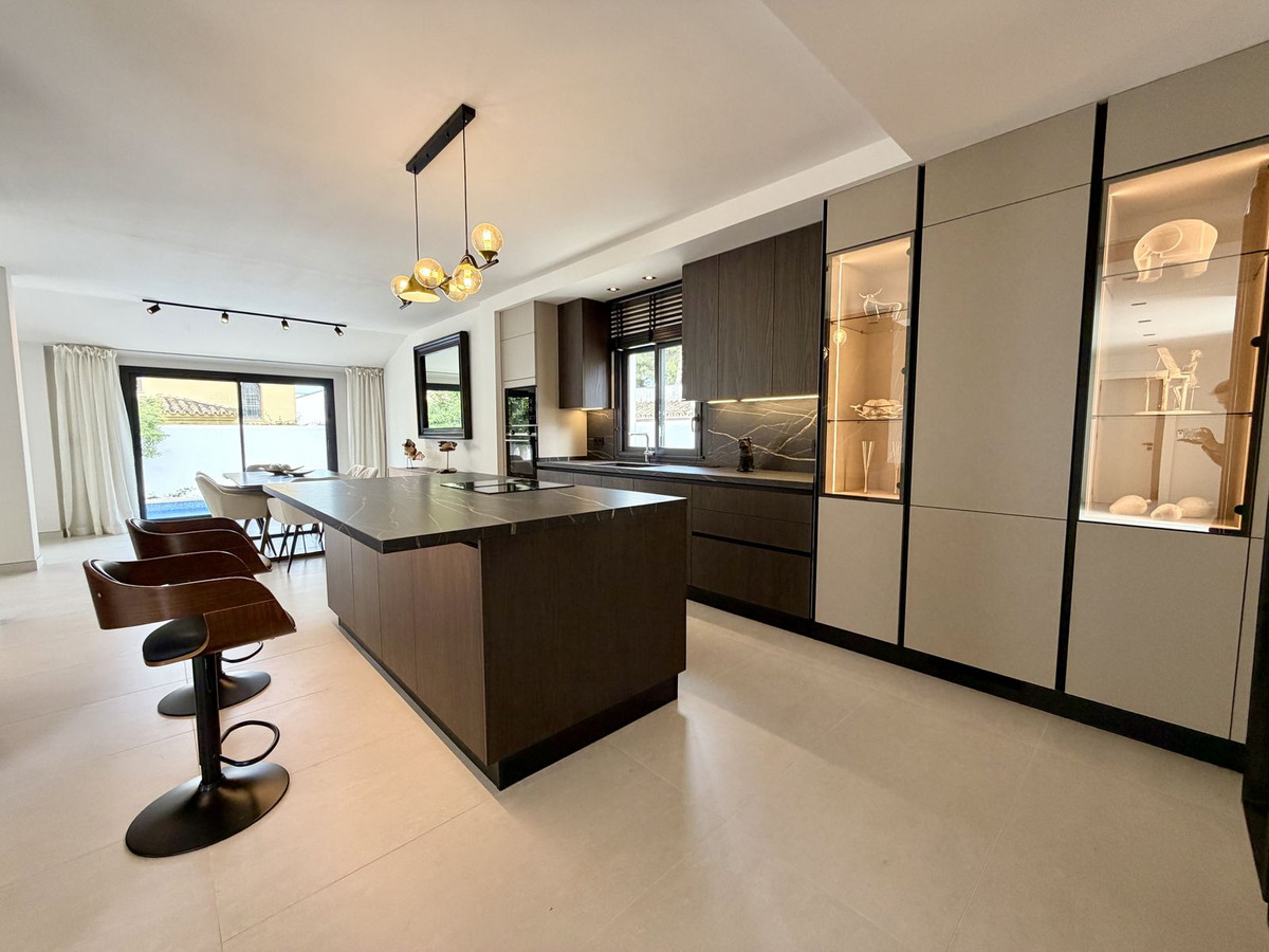 Huis te koop in Puerto Banús | 5 slaapkamers H5365042