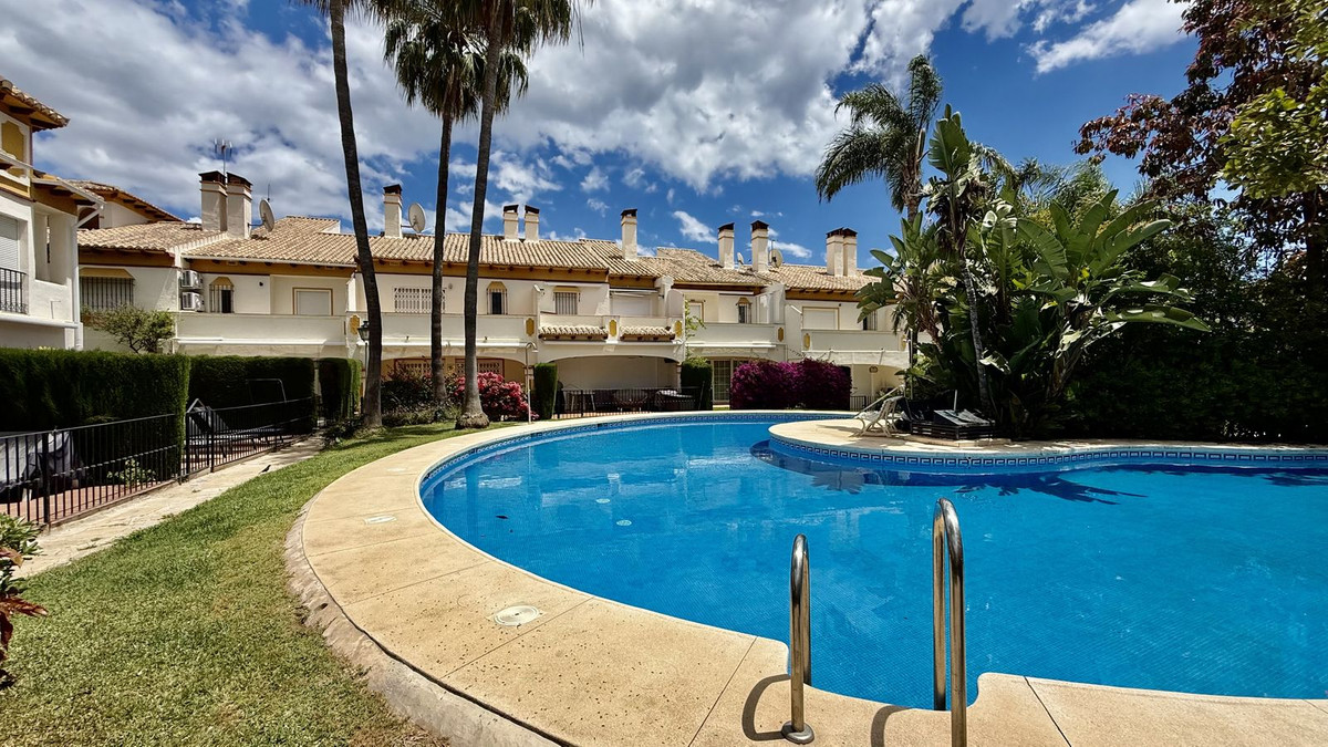 Huis te koop in Puerto Banús | 4 slaapkamers H5380192