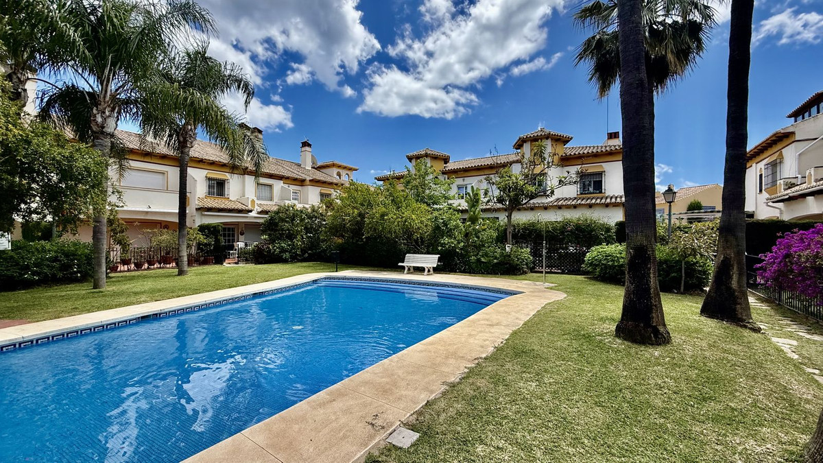 Huis te koop in Puerto Banús | 4 slaapkamers H5380192