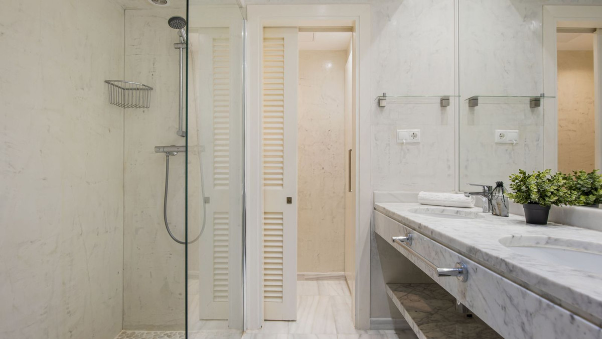 Huis te koop in Puerto Banús | 2 slaapkamers H5401009