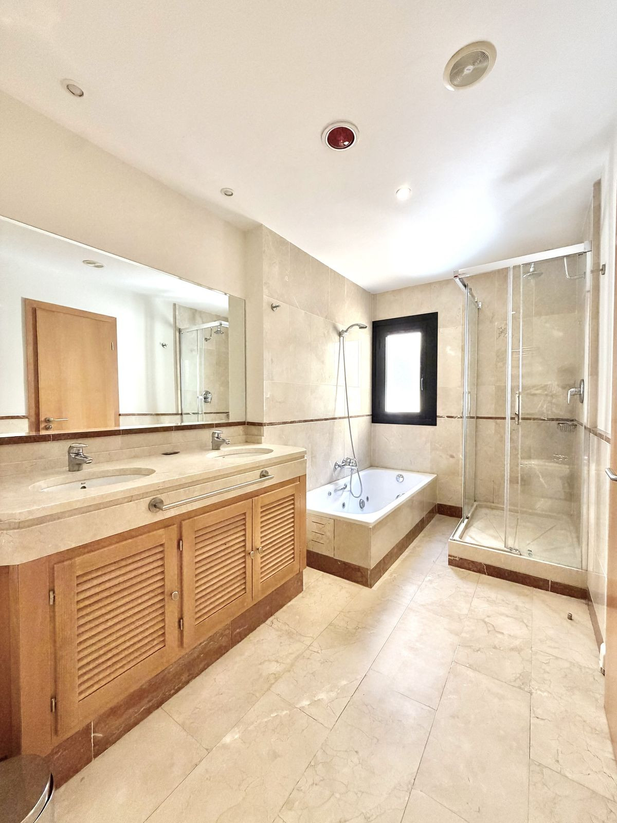 Huis te koop in Puerto Banús | 2 slaapkamers H5461540