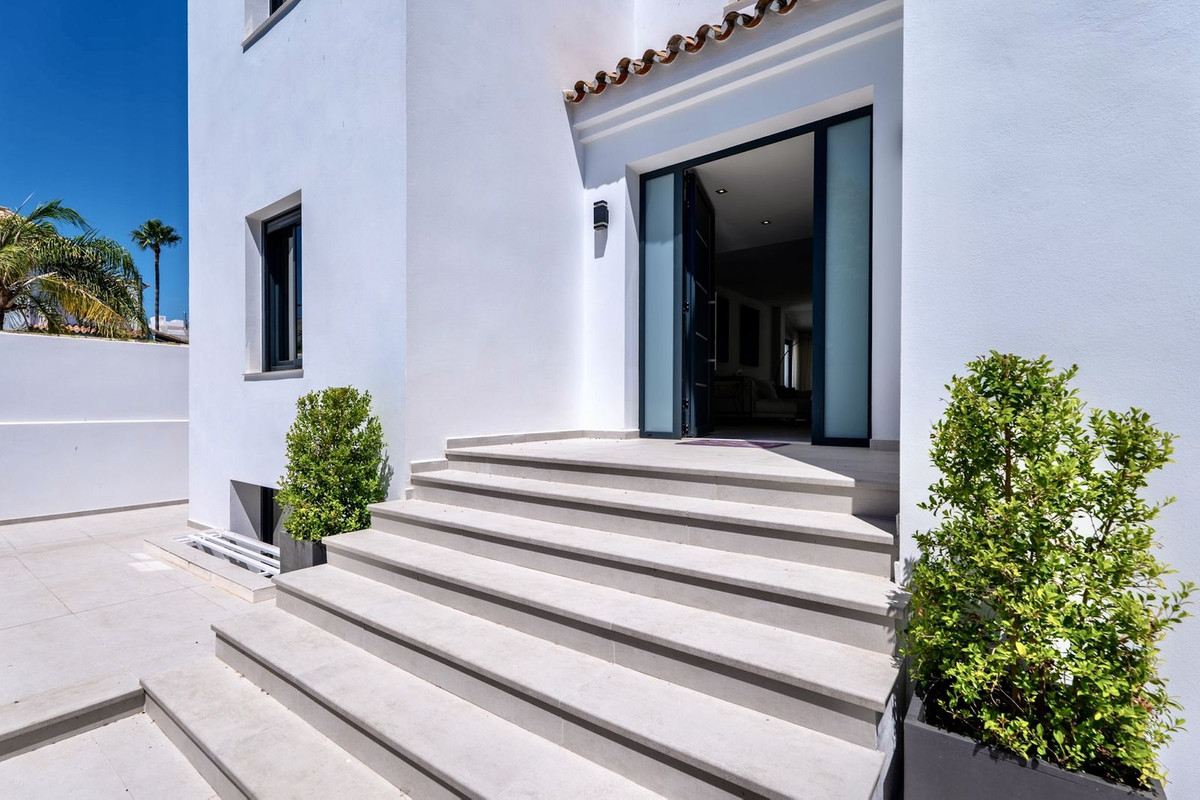 Huis te koop in Puerto Banús | 6 slaapkamers H5465461