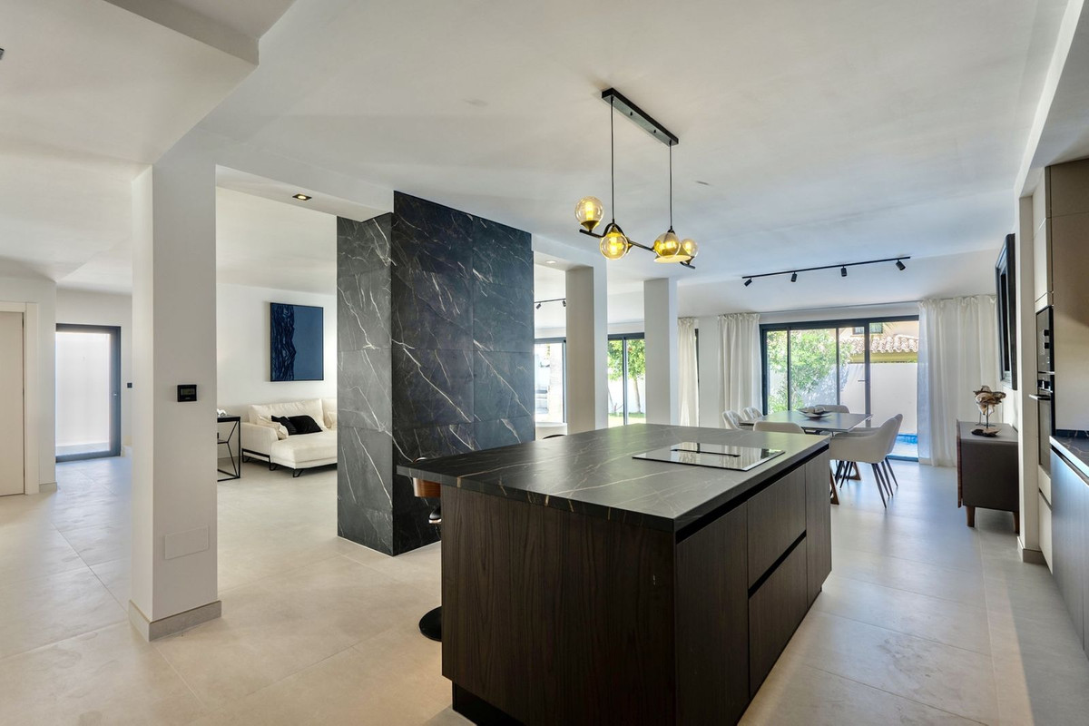 Huis te koop in Puerto Banús | 6 slaapkamers H5465461