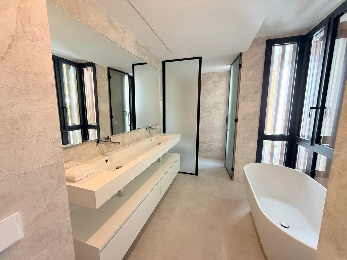 Huis te koop in Puerto Banús | 5 slaapkamers H5517490