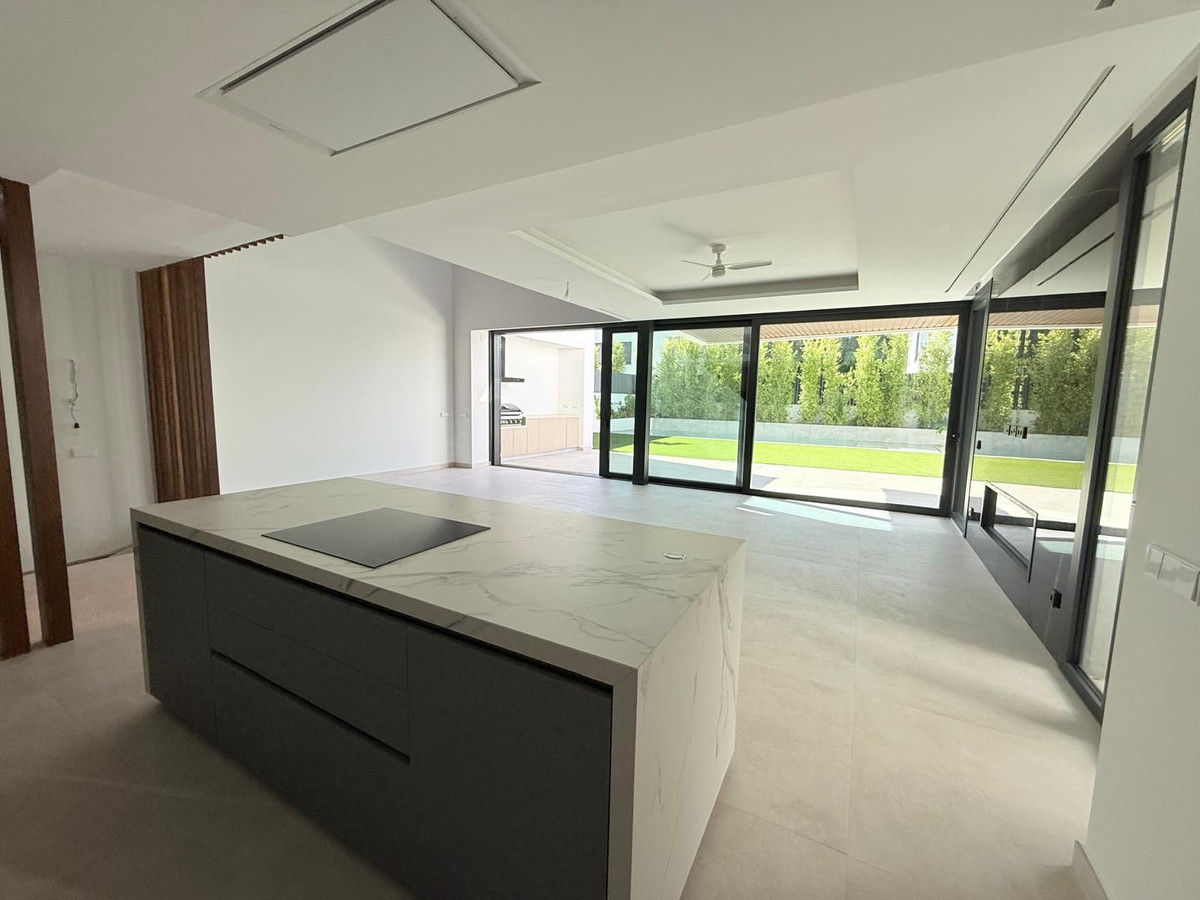 Huis te koop in Puerto Banús | 5 slaapkamers H5517490