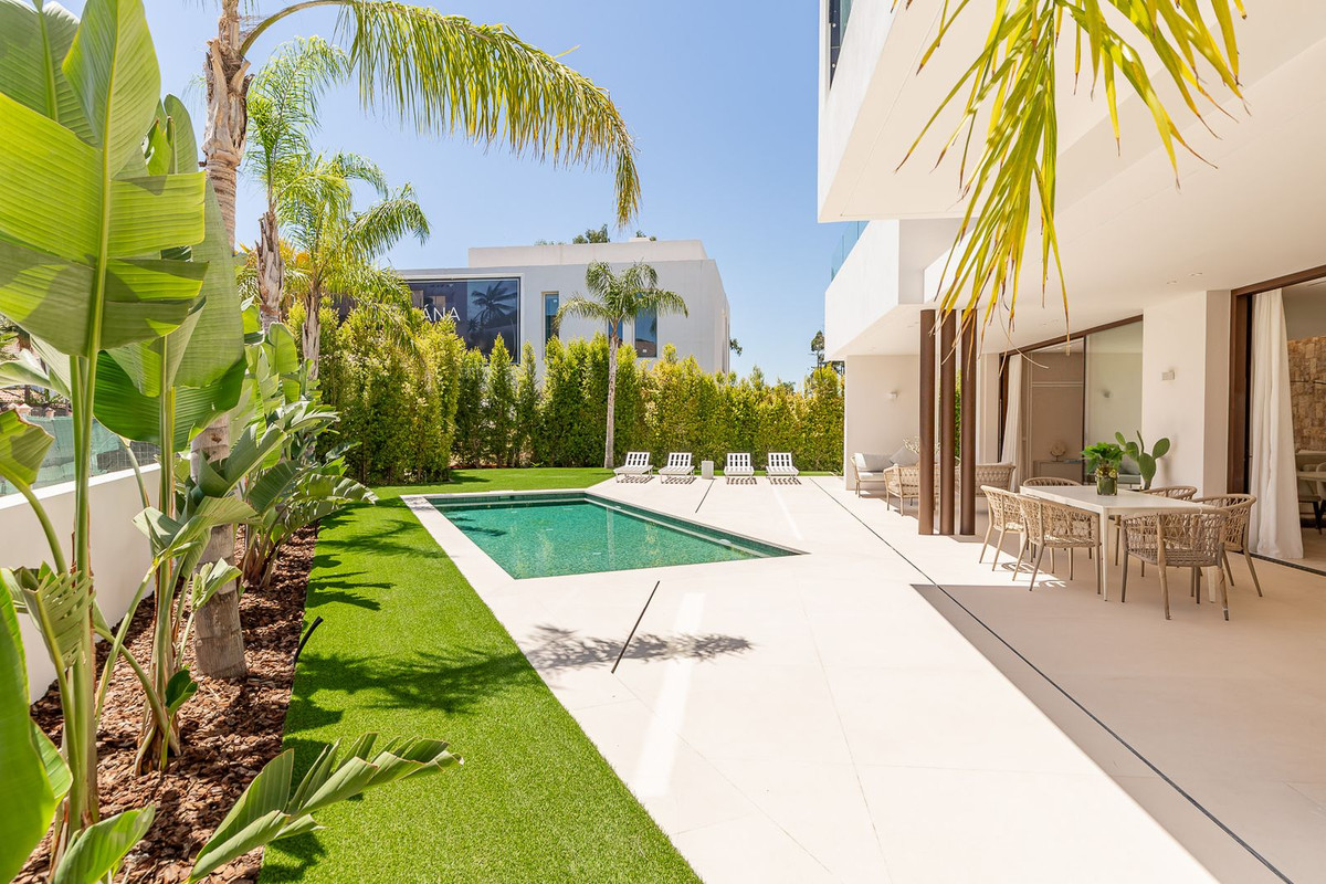 Huis te koop in Puerto Banús | 5 slaapkamers H5528398
