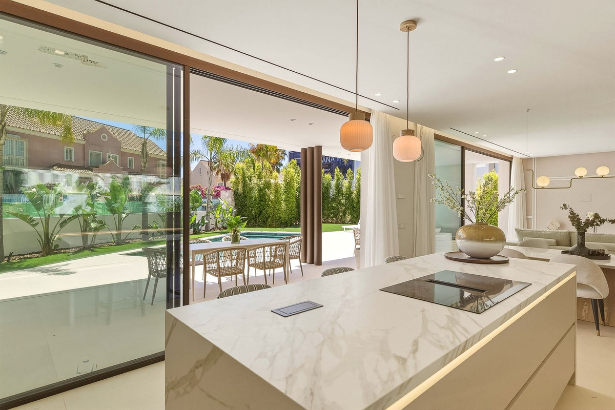 Huis te koop in Puerto Banús | 5 slaapkamers H5528398