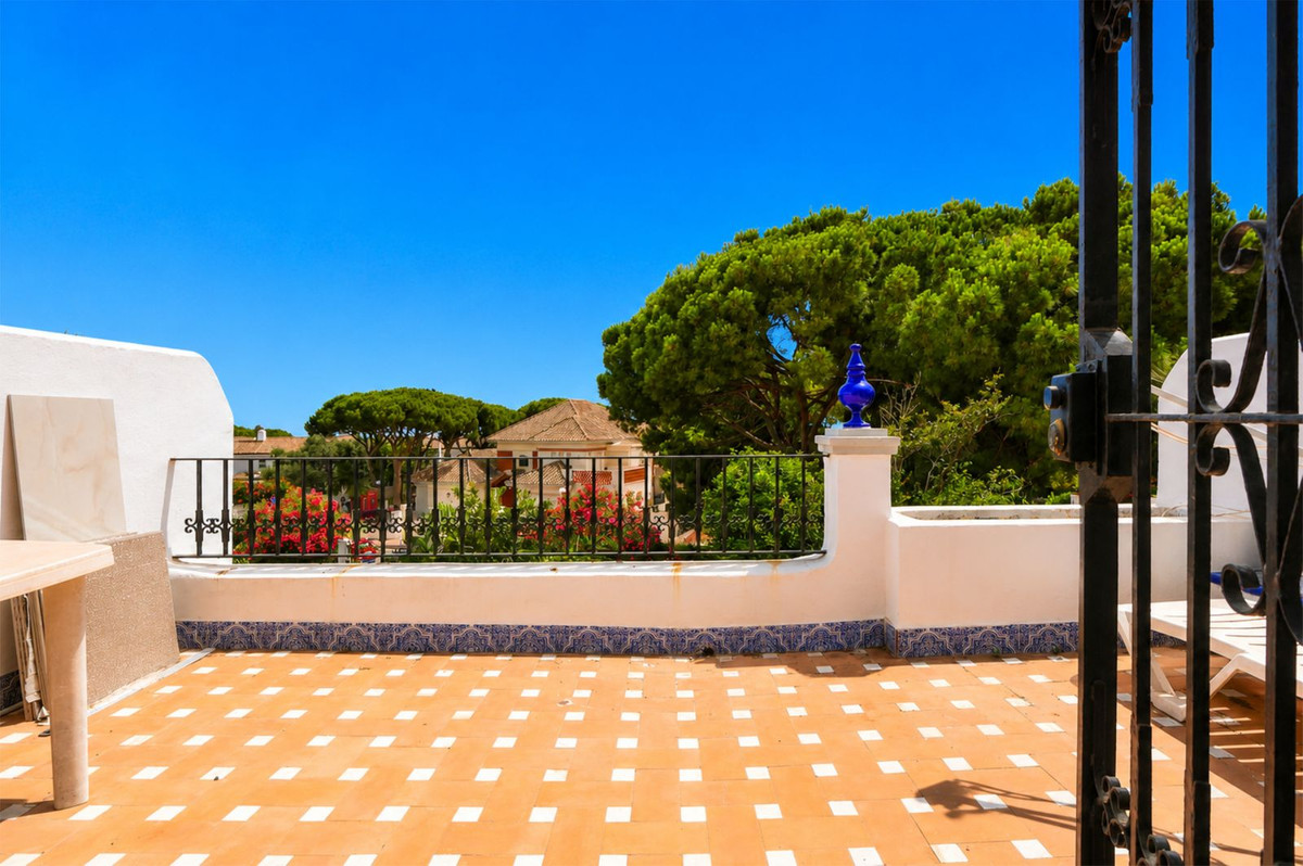 Huis te koop in Puerto de Cabopino | 5 slaapkamers H5370172