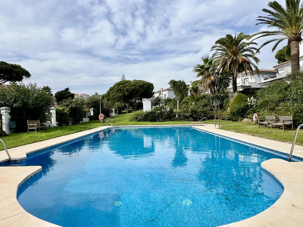Huis te koop in Puerto de Cabopino | 5 slaapkamers H5370172
