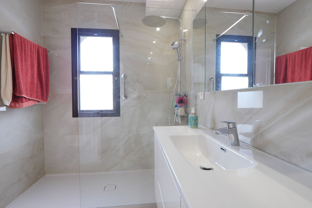 Huis te koop in Puerto de Cabopino | 5 slaapkamers H5370172