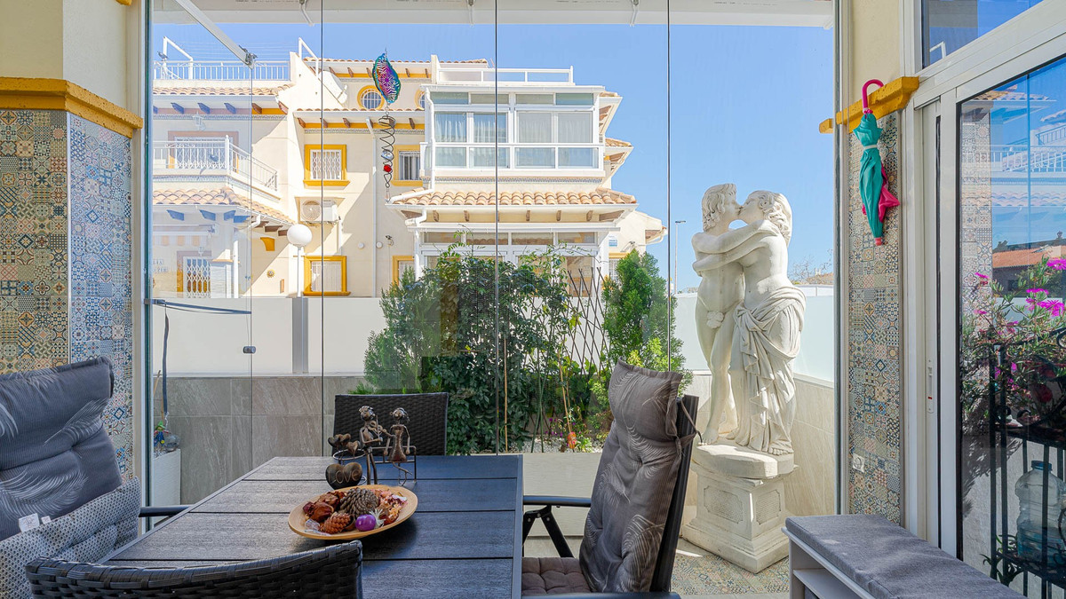 Huis te koop in Punta Prima | 2 slaapkamers H5335954