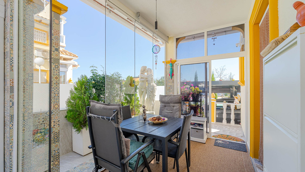 Huis te koop in Punta Prima | 2 slaapkamers H5335954