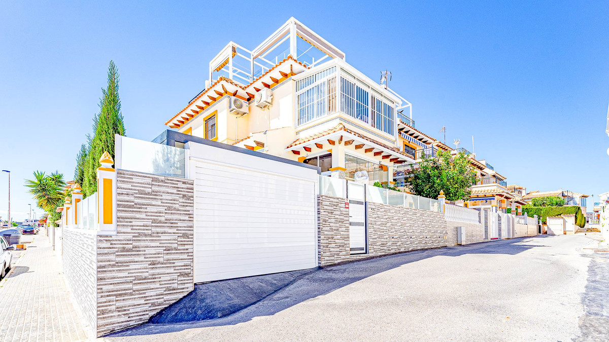 Huis te koop in Punta Prima | 2 slaapkamers H5335954