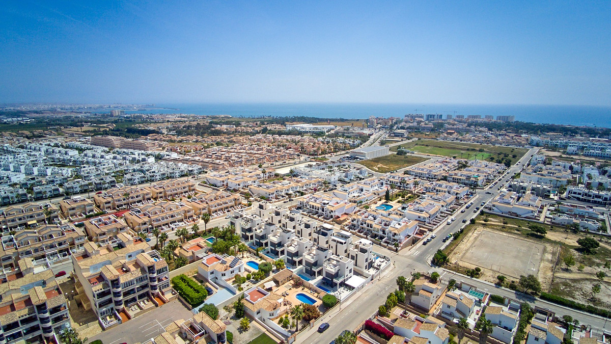 Huis te koop in Punta Prima | 4 slaapkamers H5378116