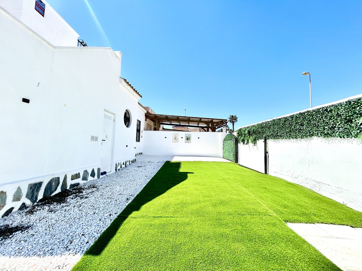 Huis te koop in Punta Prima | 2 slaapkamers H5380309