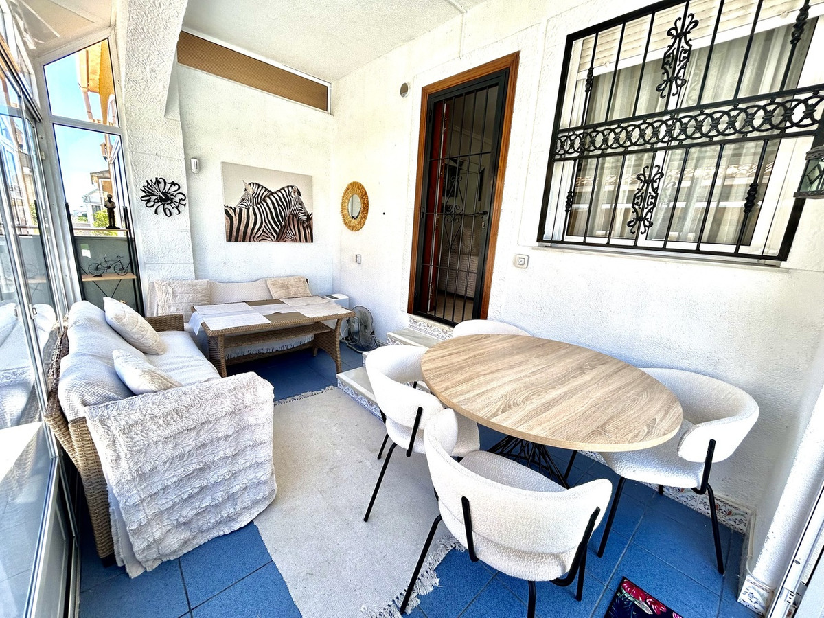 Huis te koop in Punta Prima | 2 slaapkamers H5380309