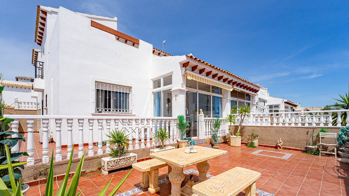 Quad te koop in Punta Prima | 3 slaapkamers H5382346